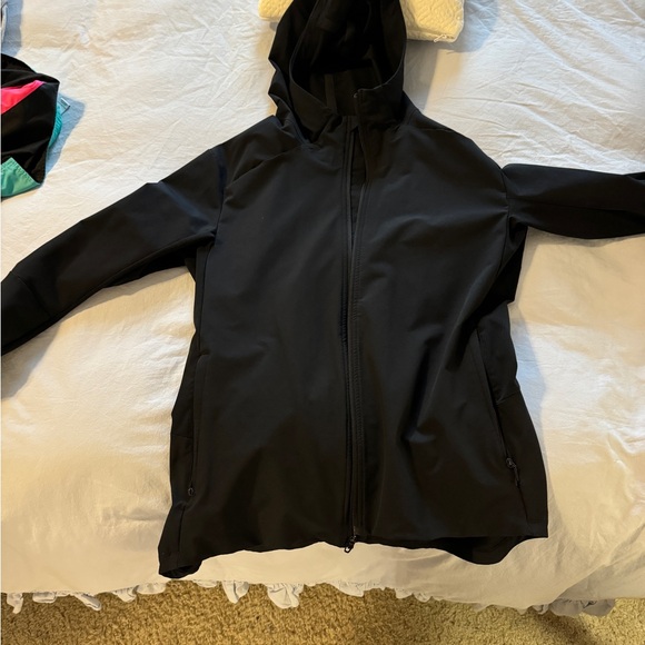 Lululemon jacket - Picture 2 of 2